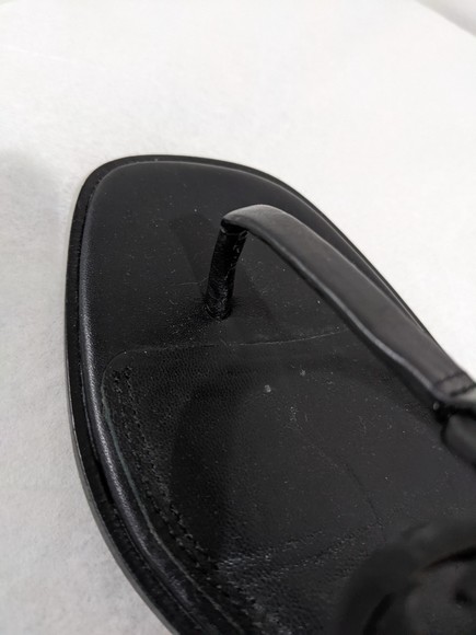 Tory Burch Black Leather Tiny Miller Sandals Size 8M - Picture 6 of 10